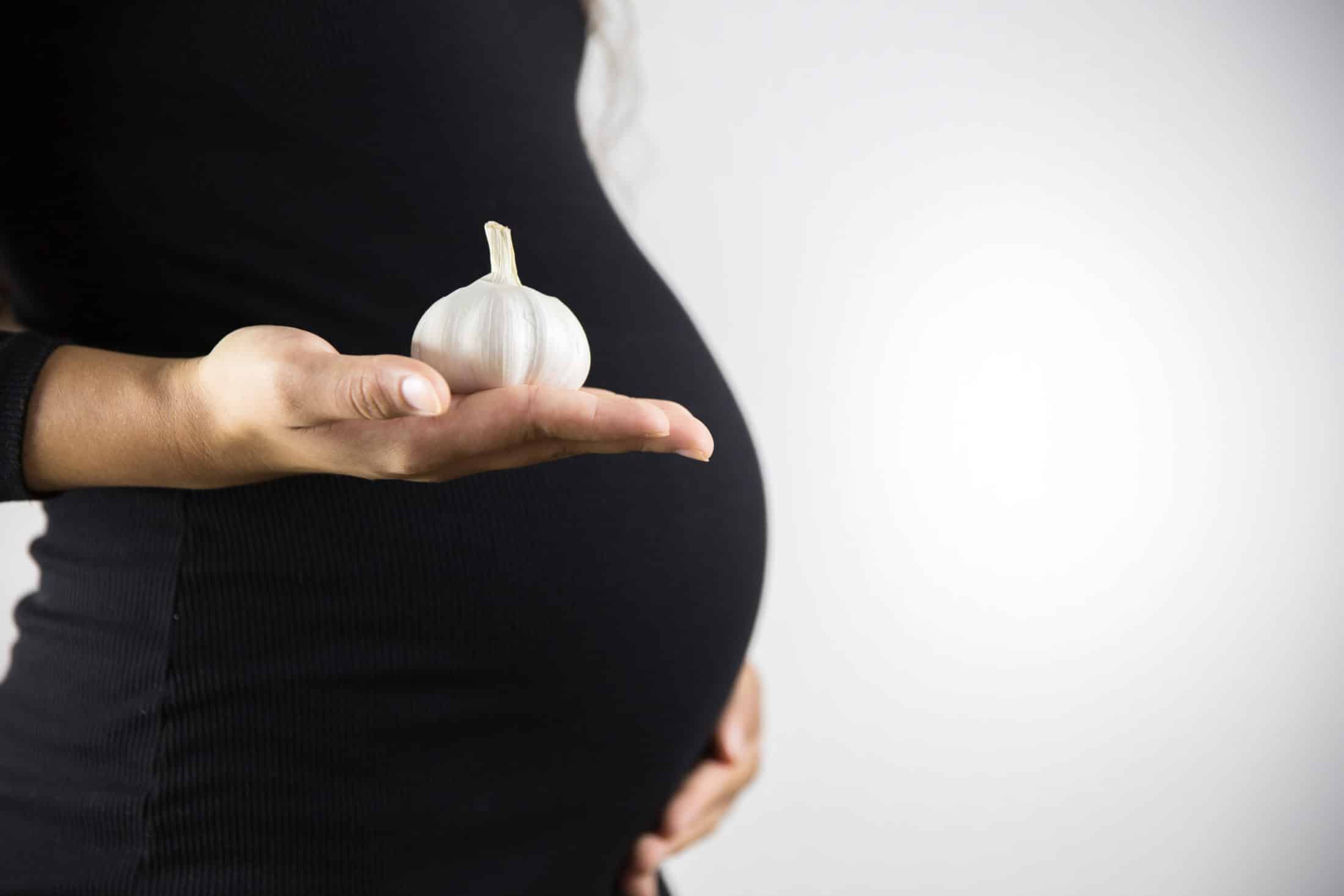 terhesseg-fokhagyma